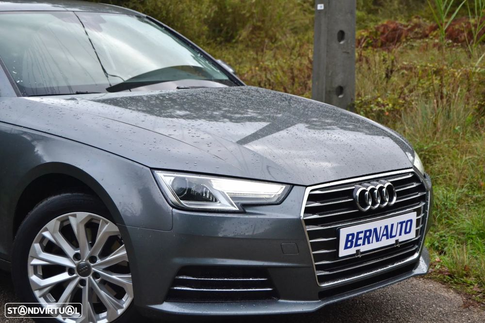 Audi A4 2.0 TDI Design - 4