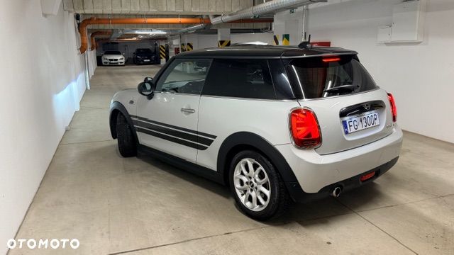 MINI Cooper Standard - 12