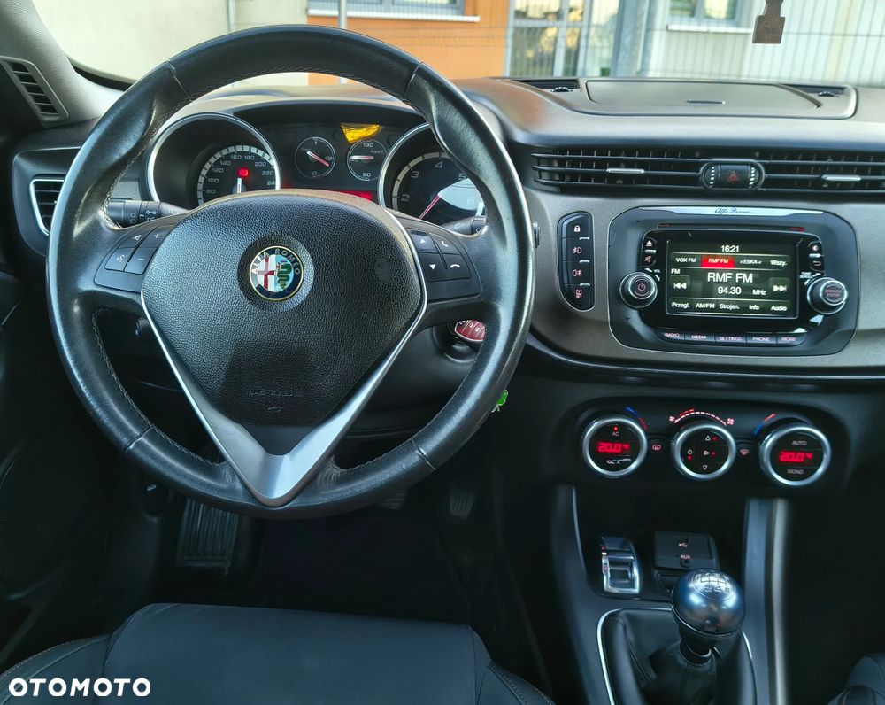 Alfa Romeo Giulietta - 12
