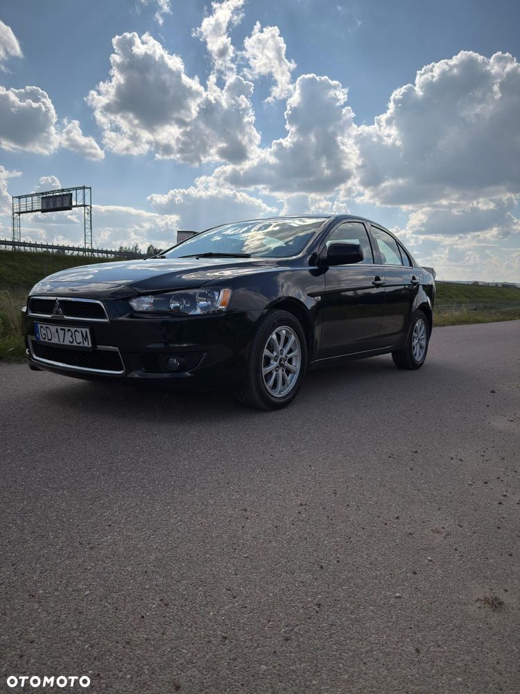 Mitsubishi Lancer 1.6 Inform - 2