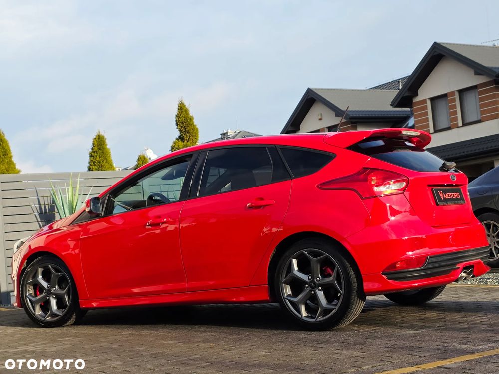 Ford Focus 2.0 TDCi ST - 34