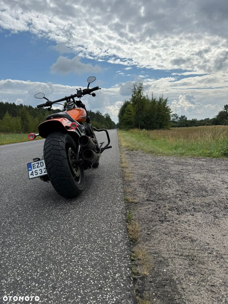 Harley-Davidson Softail Fat Bob - 9