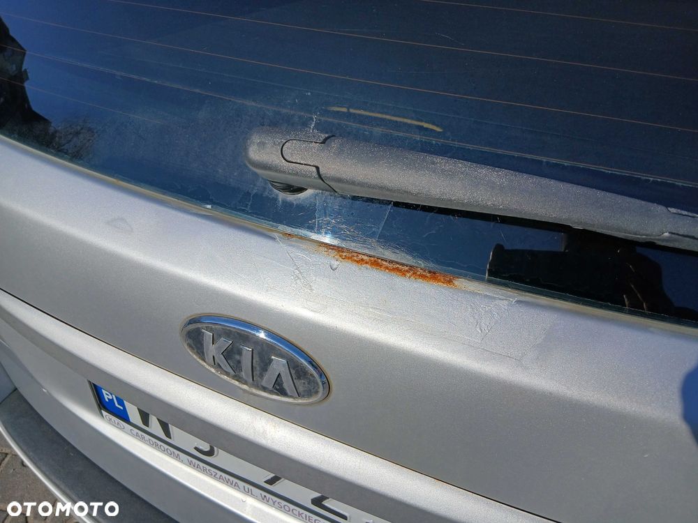 Kia Ceed - 8
