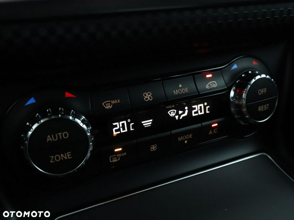 Mercedes-Benz Klasa A 180 (BlueEFFICIENCY) 7G-DCT Urban - 28