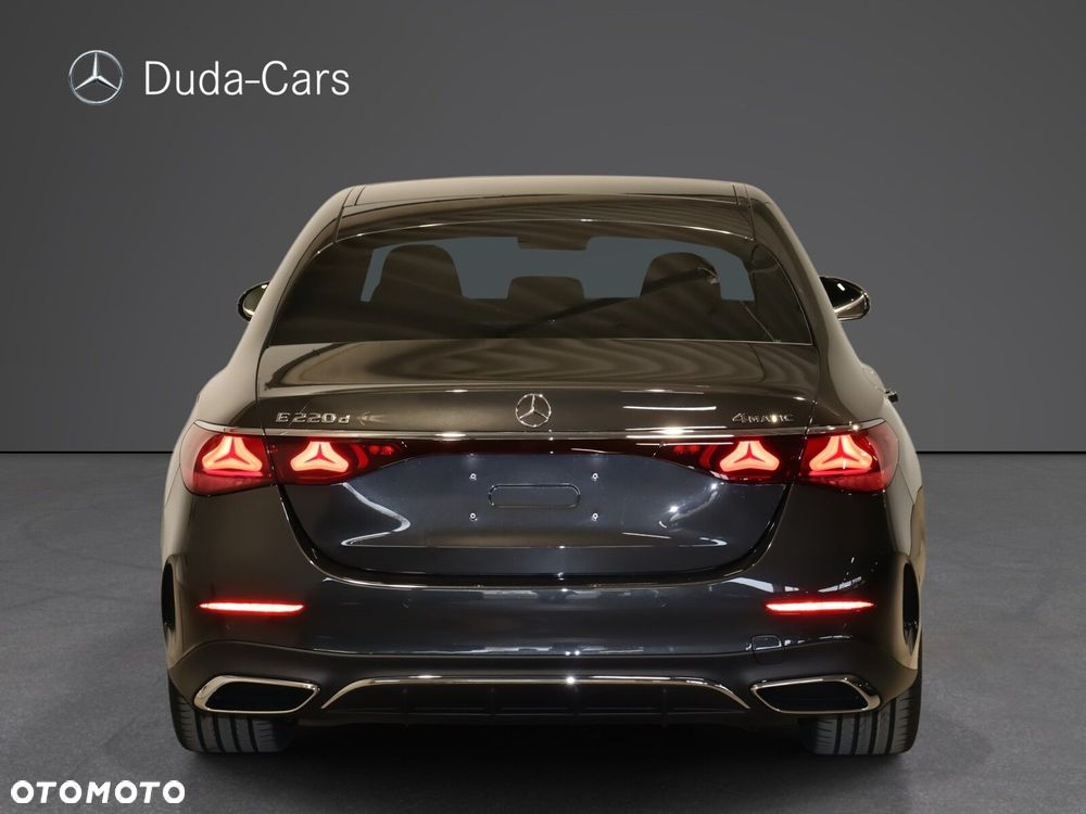 Mercedes-Benz Klasa E - 4