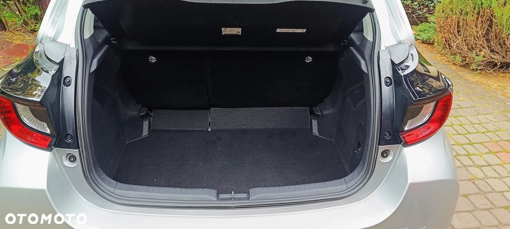 Toyota Yaris - 6