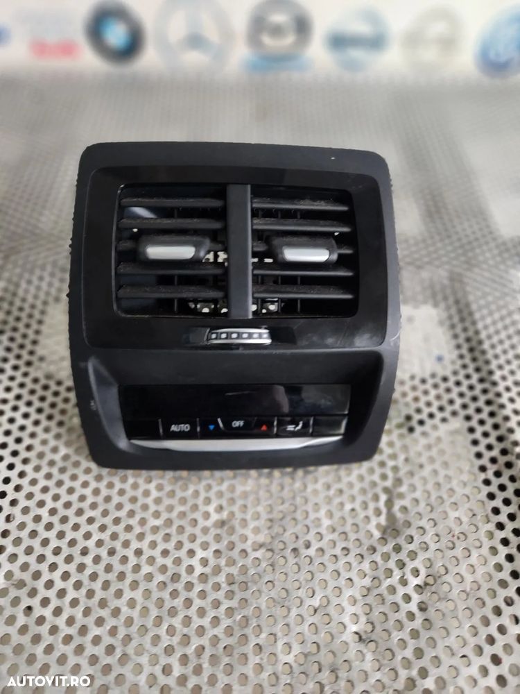 Grila Ventilatie Panou Climatronic Control Clima Spate Cotiera Bmw X3 X4 G01 G02 F97 Dezmembrez Bmw - 4