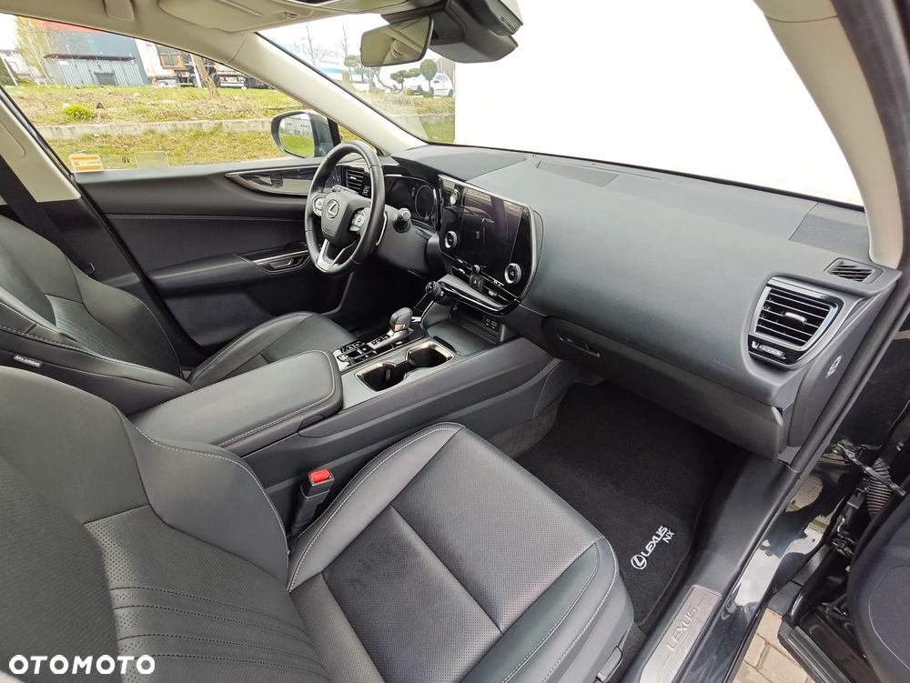Lexus NX 350h Prestige AWD - 4