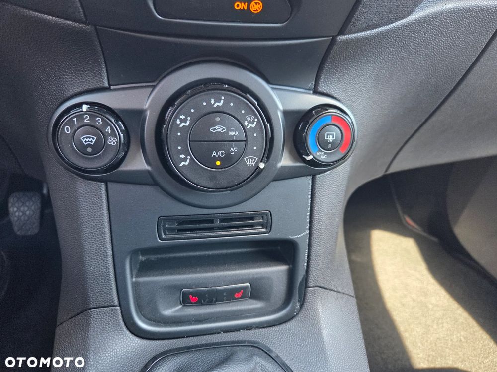 Ford Fiesta 1.25 Titanium - 13