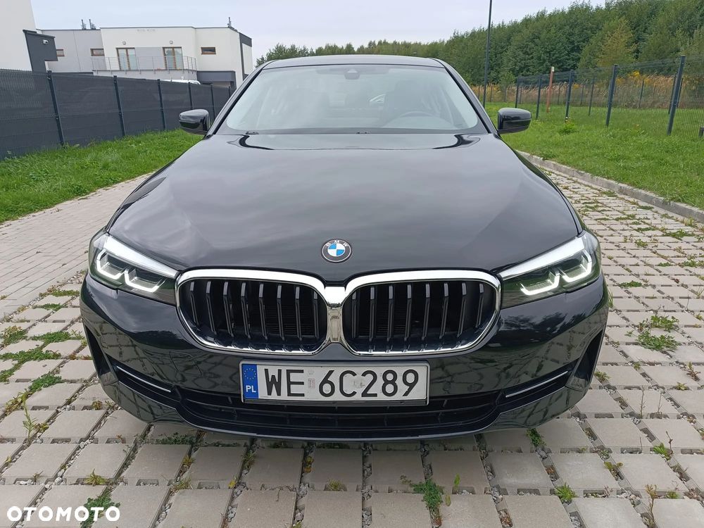 BMW Seria 5 520d MHEV - 11