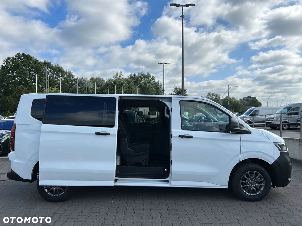 Volkswagen Caravelle 2.0 TDI L2 - 9