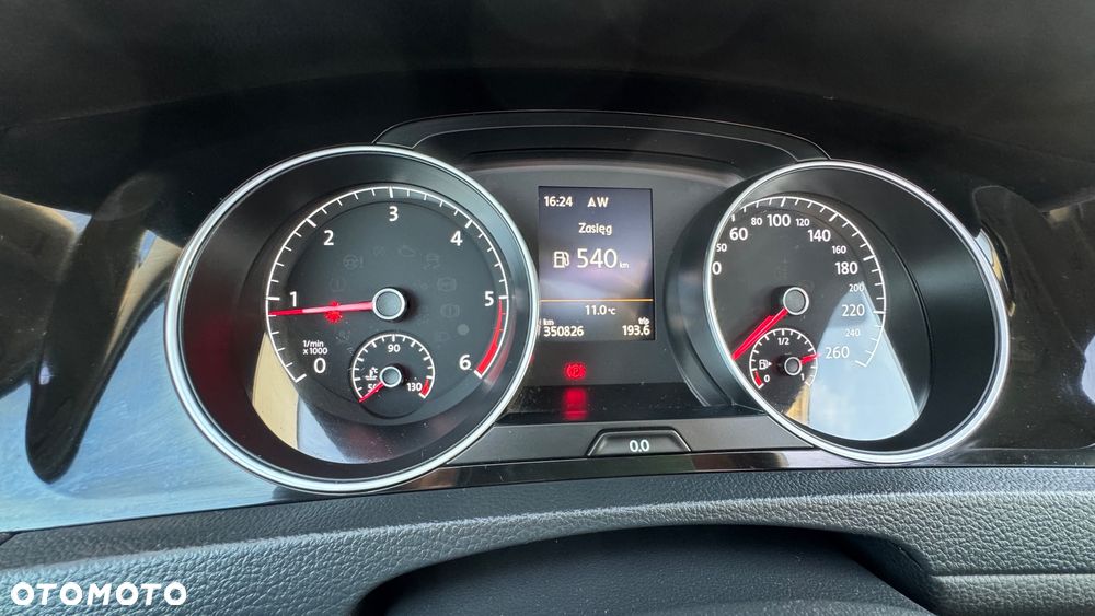 Volkswagen Golf 2.0 TDI BlueMotion Technology Cup - 23