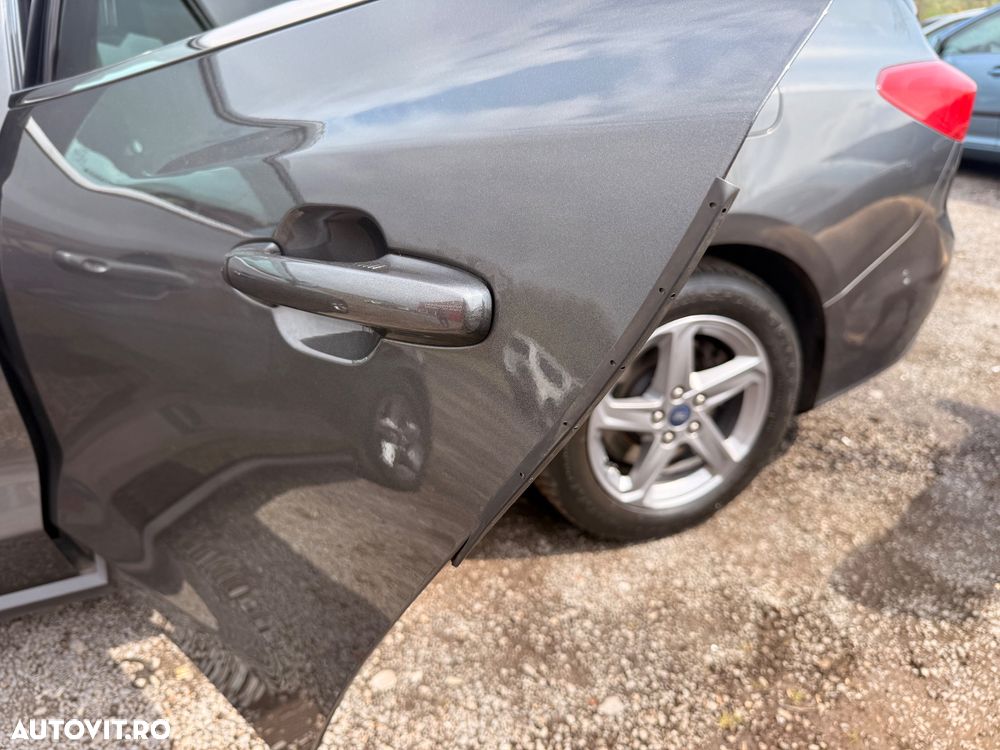 Ford Focus 2.0 EcoBlue Titanium - 15