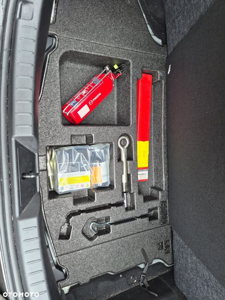 Mazda 3 2.0 mHEV Kanjo - 17