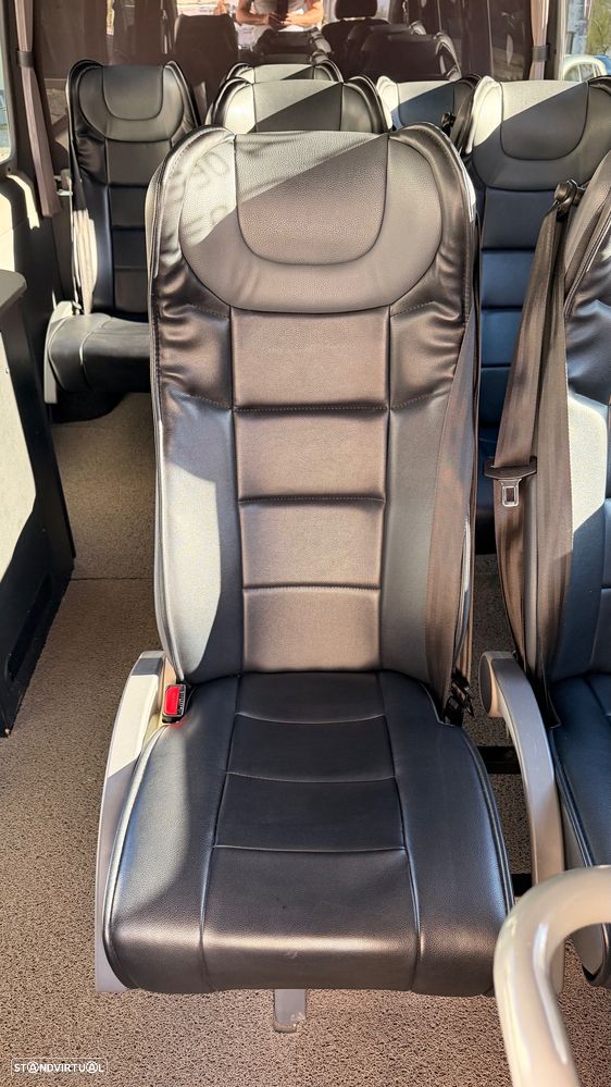 Mercedes-Benz Sprinter - 39