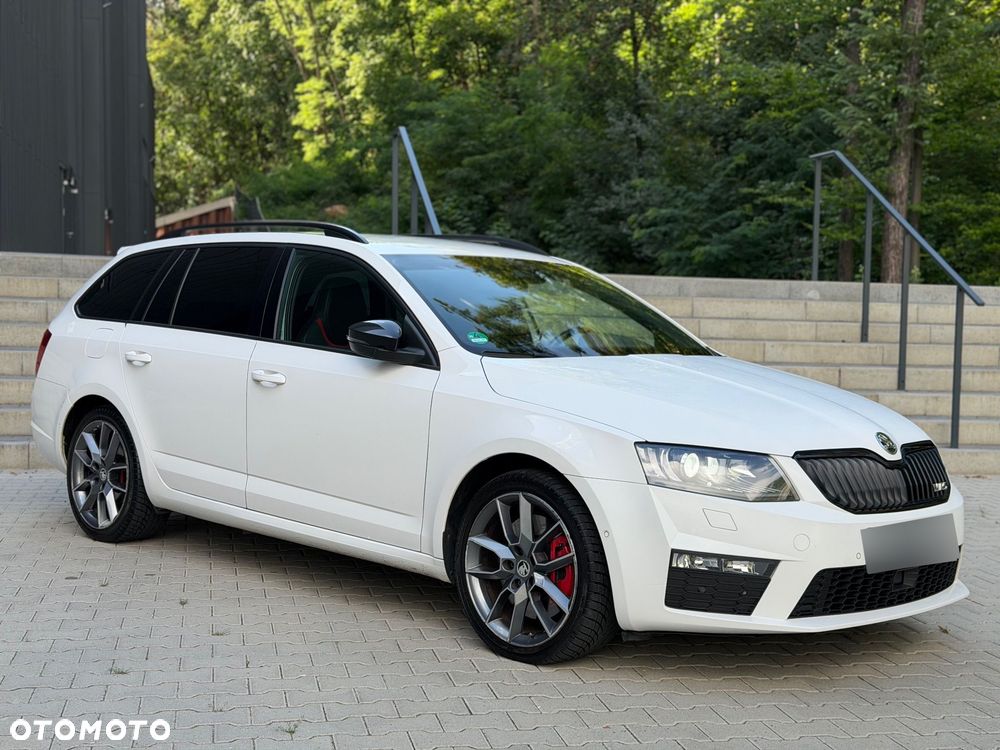 Skoda Octavia 2.0 TDI DSG RS - 8