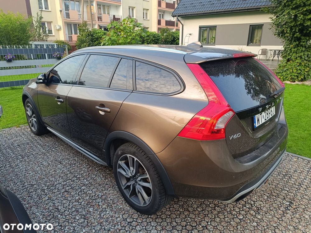 Volvo V60 Cross Country T5 AWD Summum - 6