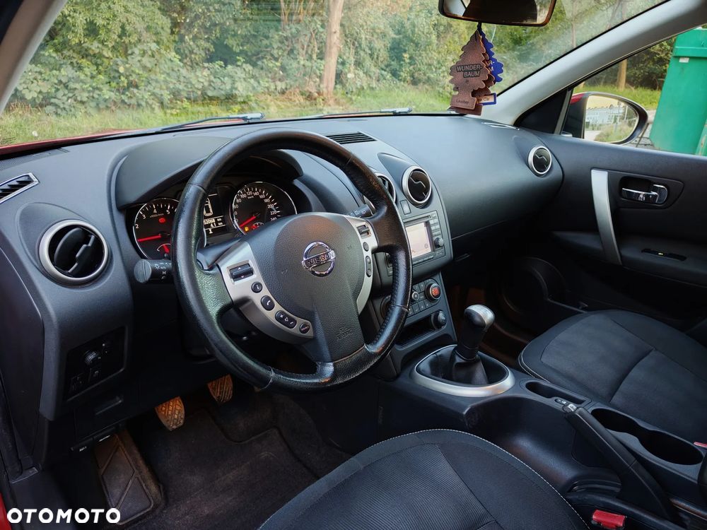 Nissan Qashqai 1.6 visia - 21