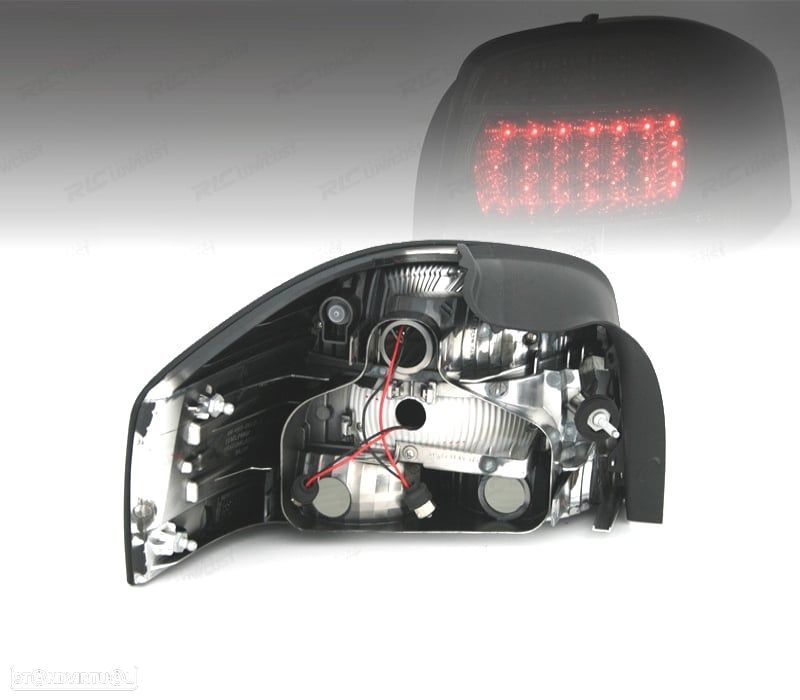 FAROLINS TRASEIROS LED A3 8P 03-08 FUNDO PRETO - 3