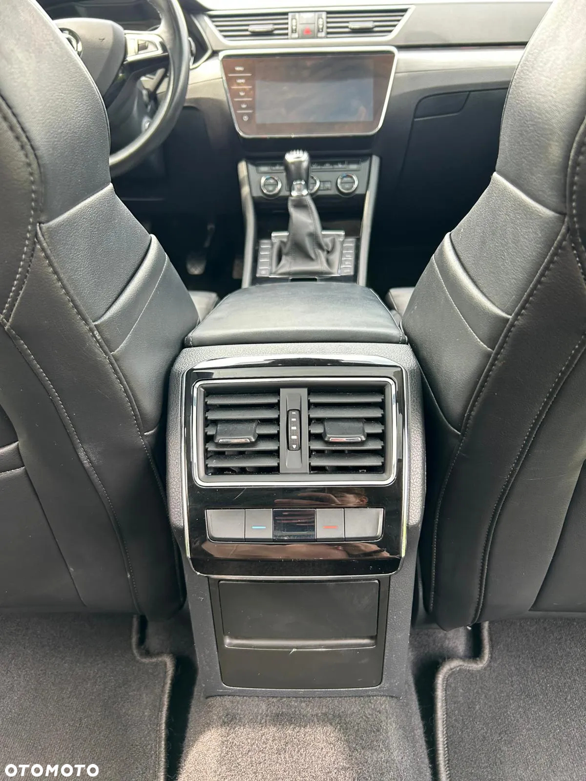 Skoda Superb Combi 2.0 TDI Premium Edition - 22