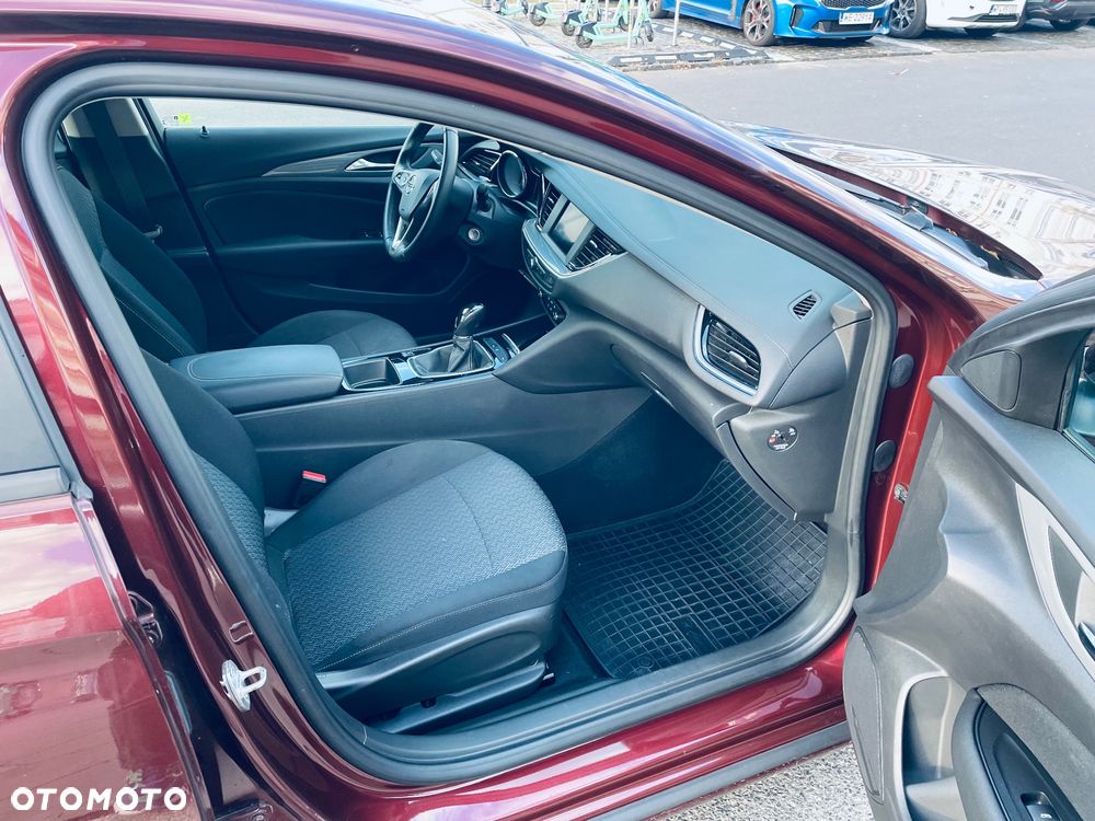 Opel Insignia 1.5 T Elite S&S - 18