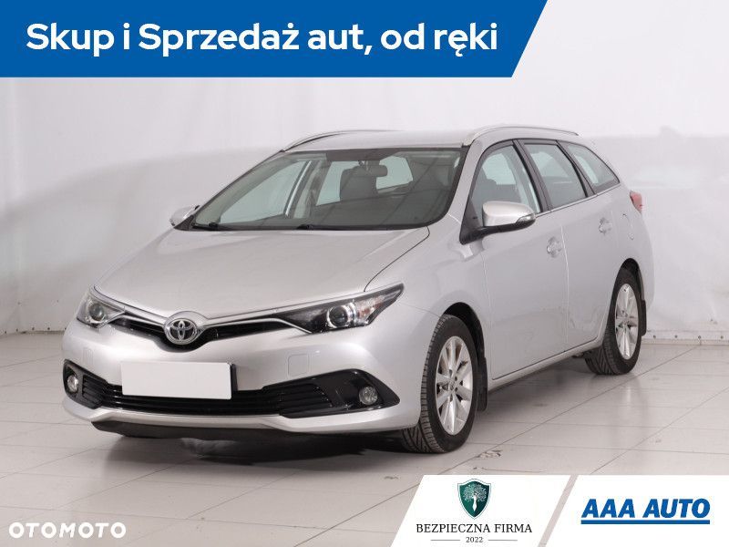Toyota Auris - 3