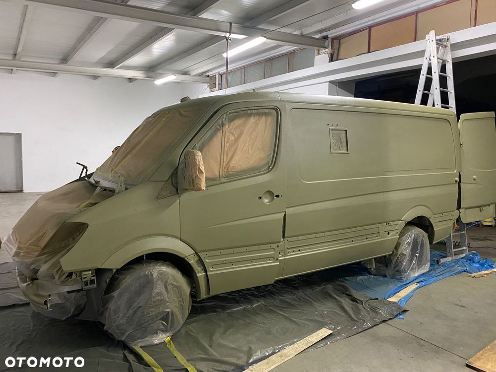 Mercedes-Benz Sprinter 513 bankowóz - 19