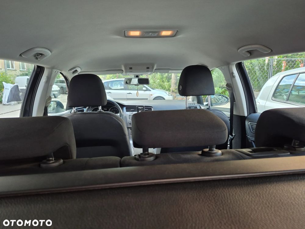 Volkswagen Golf - 5