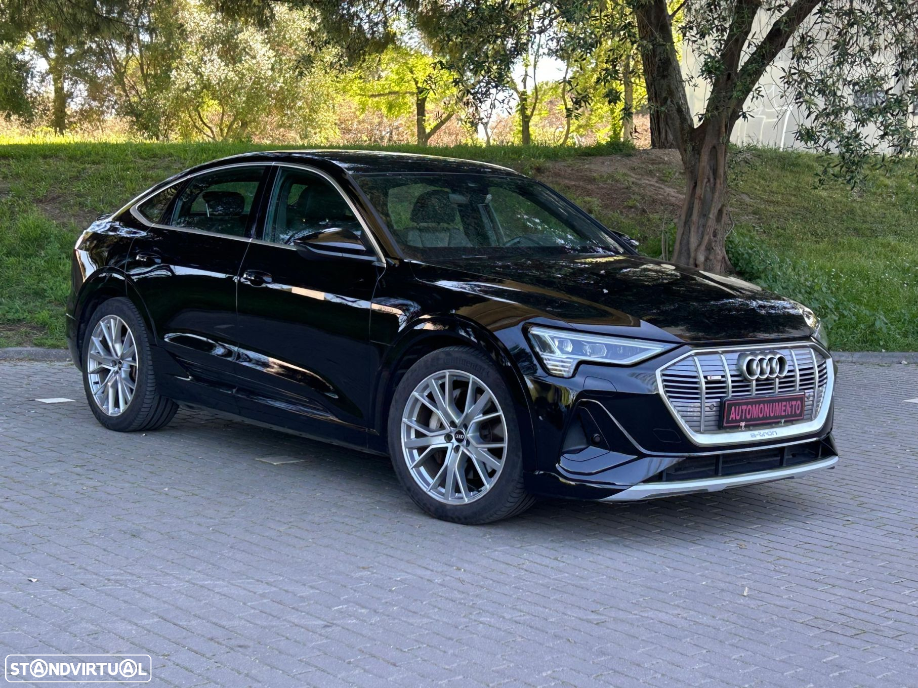 Audi e-tron 50 quattro S line - 11