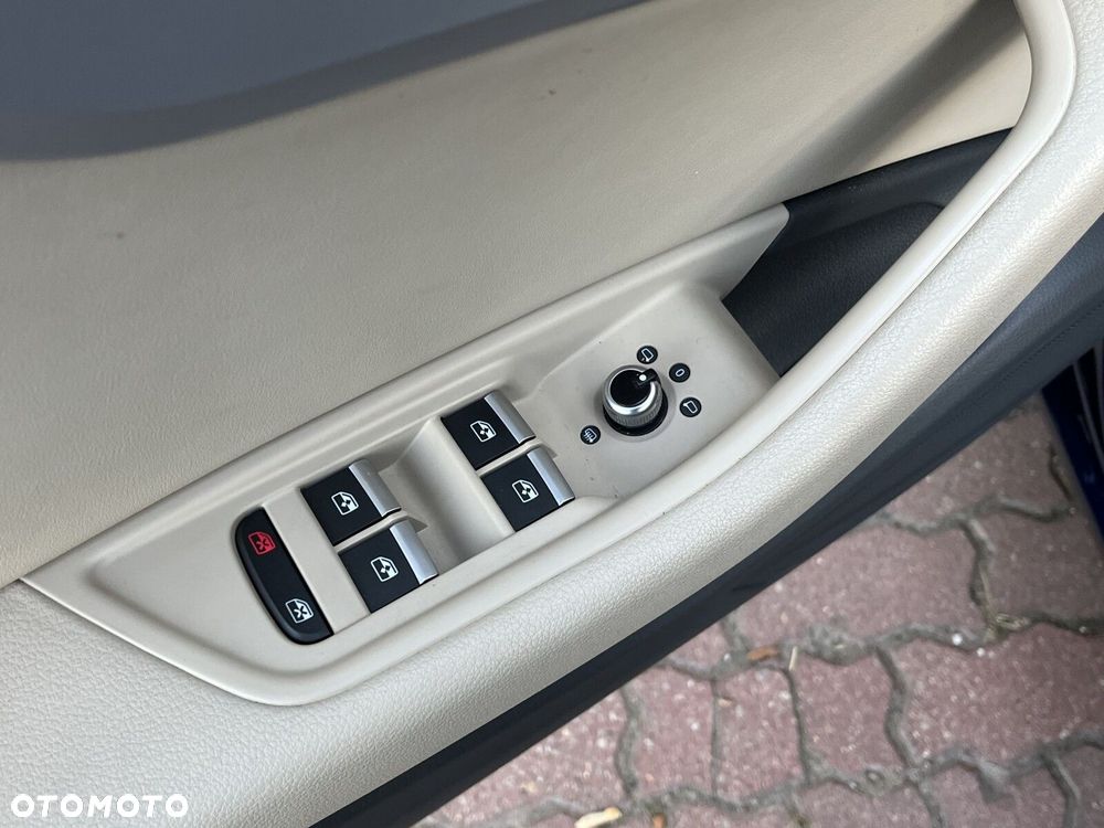 Audi A4 Limousine 45 TFSI mHEV Quattro Advanced S tronic - 34