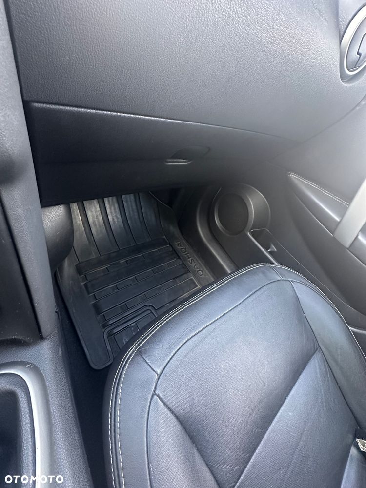 Nissan Qashqai+2 2.0 dCi 4x4 Tekna - 31