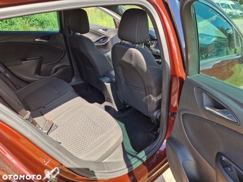 Opel Astra 1.4 T Elite - 10