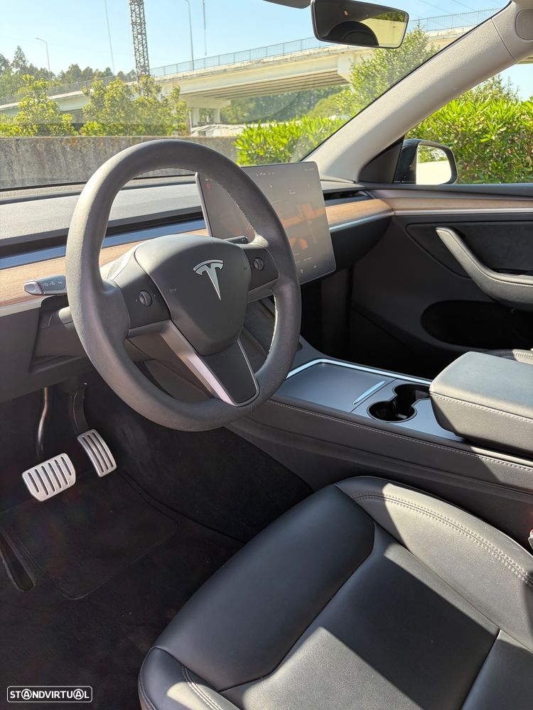 Tesla Model Y Performance Tração Integral - 17