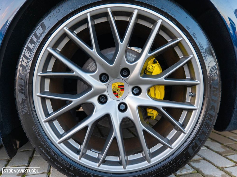 Porsche Panamera 4 Executive - 30