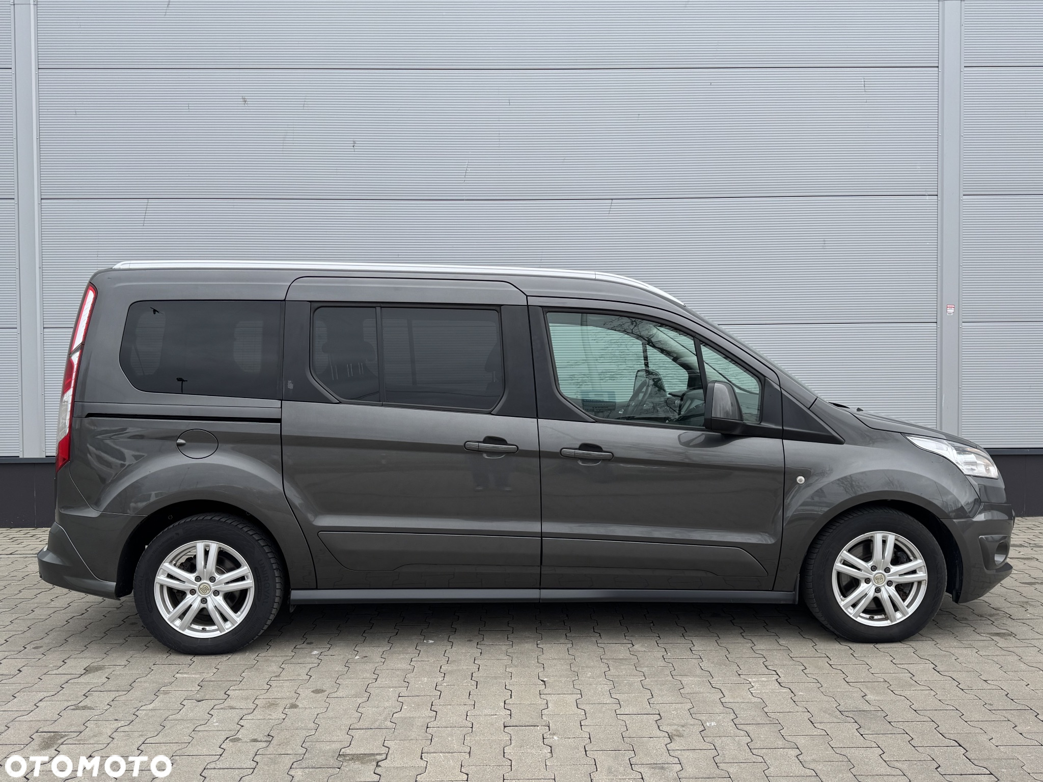 Ford Tourneo Connect Grand 1.5 TDCi Start/Stop Titanium - 9