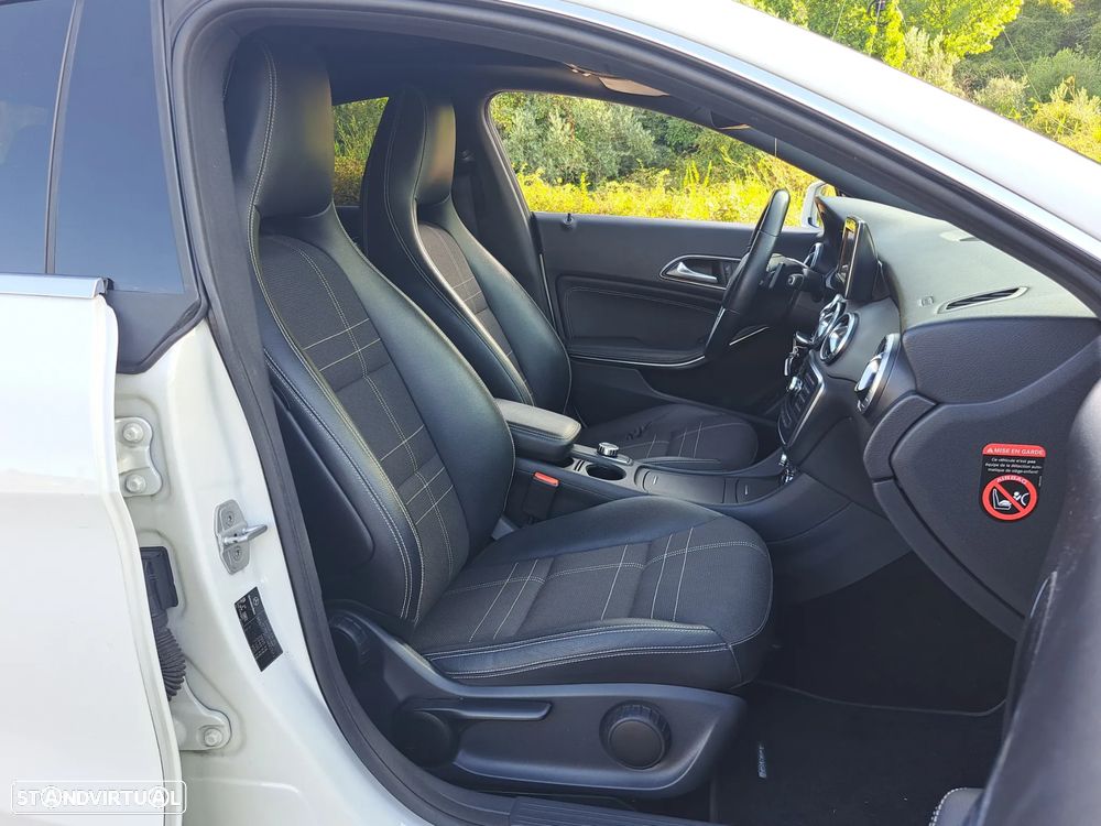 Mercedes-Benz CLA 220 CDI 7G-DCT Edition 1 - 19