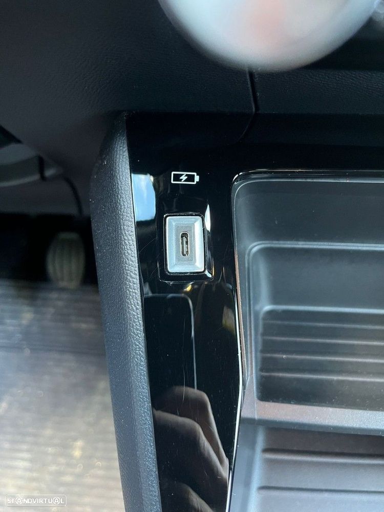 Peugeot 2008 1.2 PureTech Active - 16