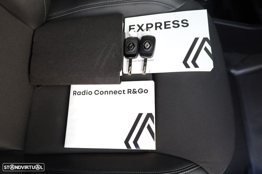 Renault Express 1.5 Blue dCi Advanced - 32