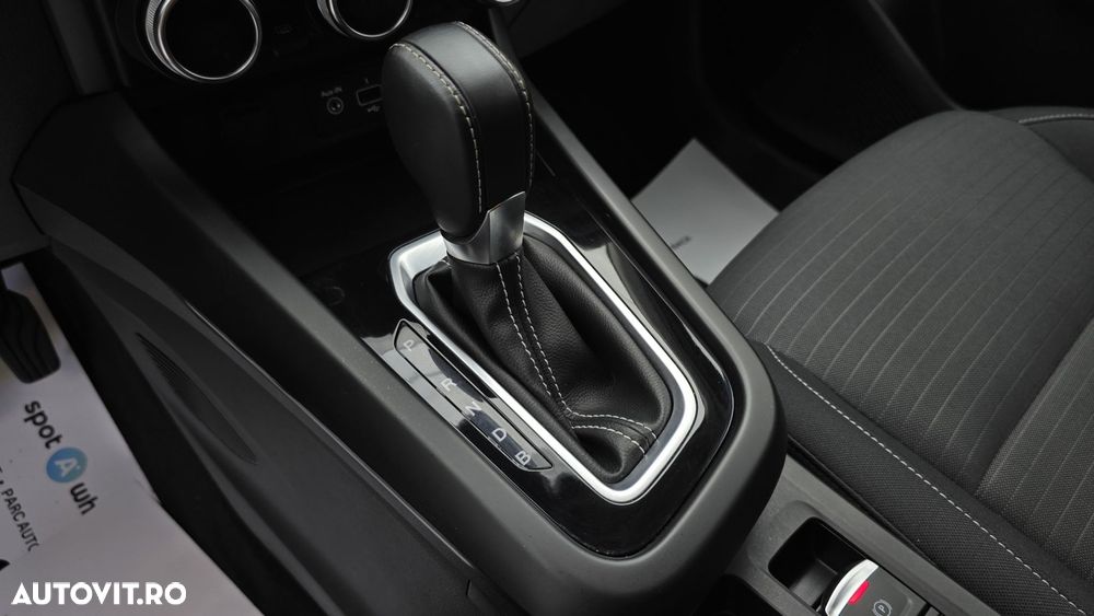 Renault Arkana E-TECH 145 Evolution - 17