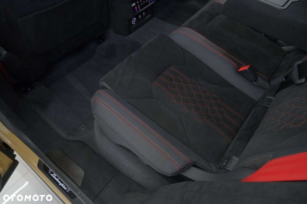 Lamborghini Urus - 23