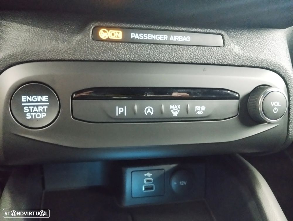 Ford Focus 1.0 EcoBoost MHEV ST-Line - 34