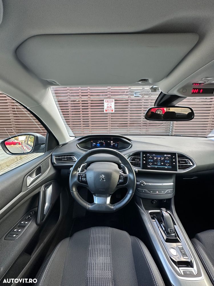 Peugeot 308 PureTech 130 GPF EAT8 Stop & Start Allure Business-Paket - 22
