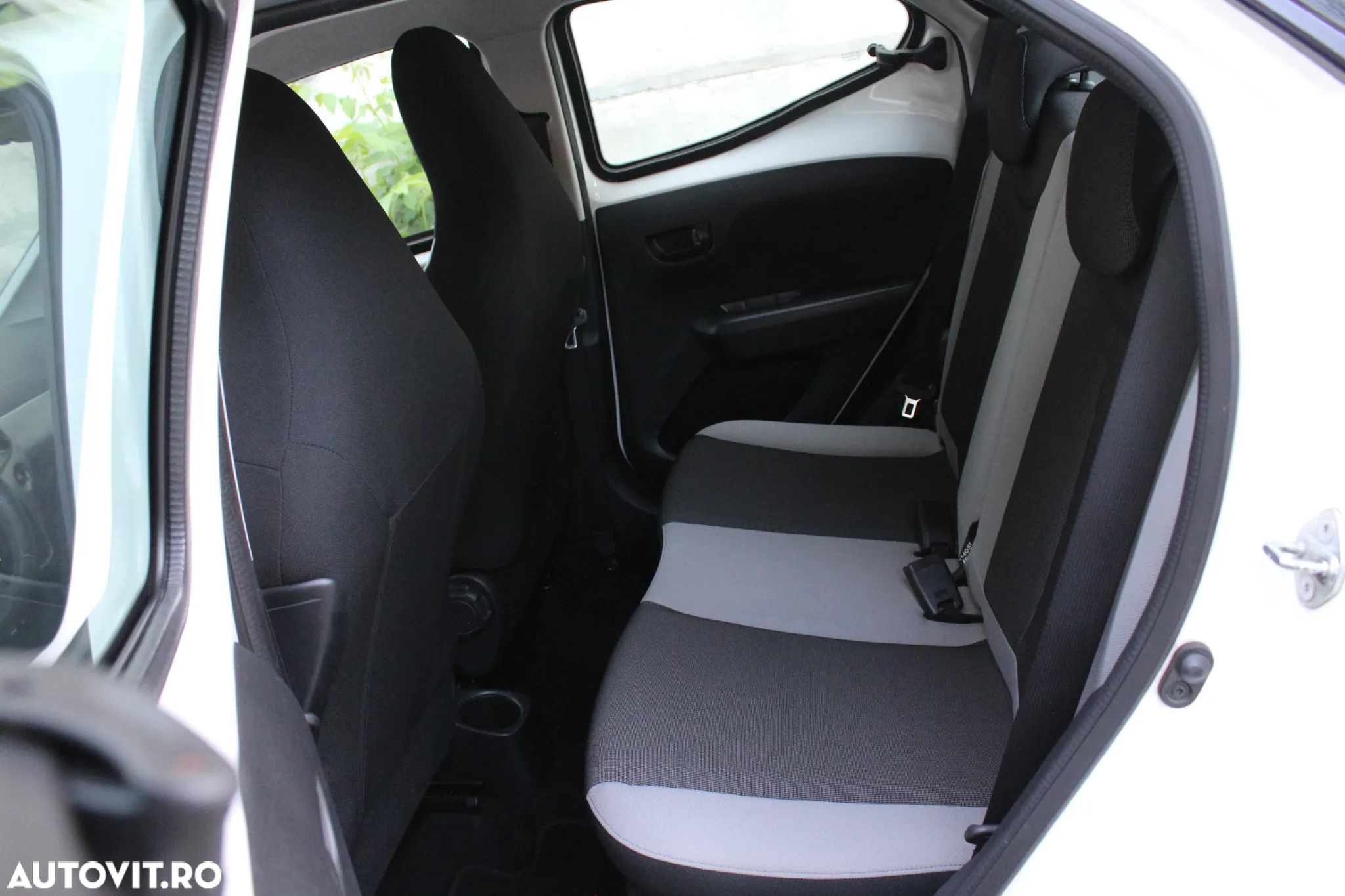Toyota Aygo 1.0 MultiMode X - play - 10