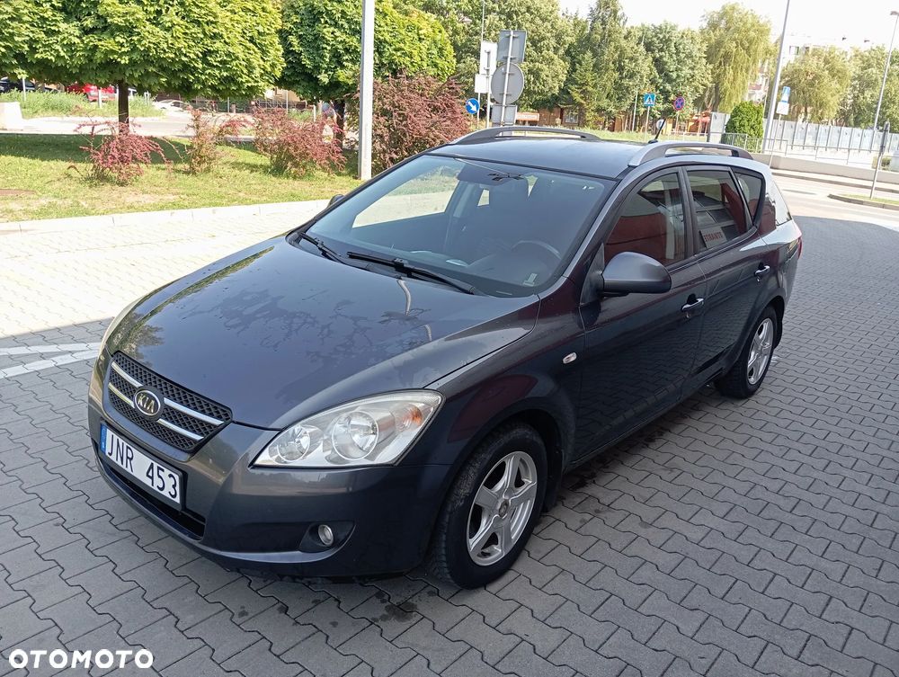 Kia Ceed Cee'd 1.6 Comfort - 1