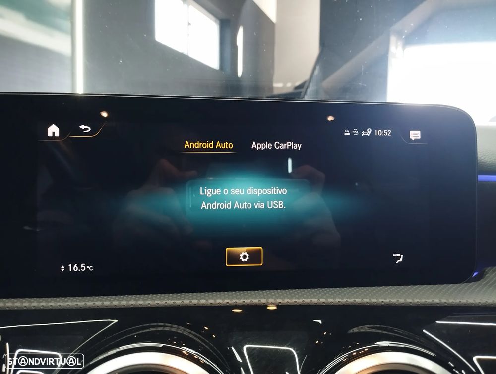 Mercedes-Benz A 250 Limousine e AMG Line - 29