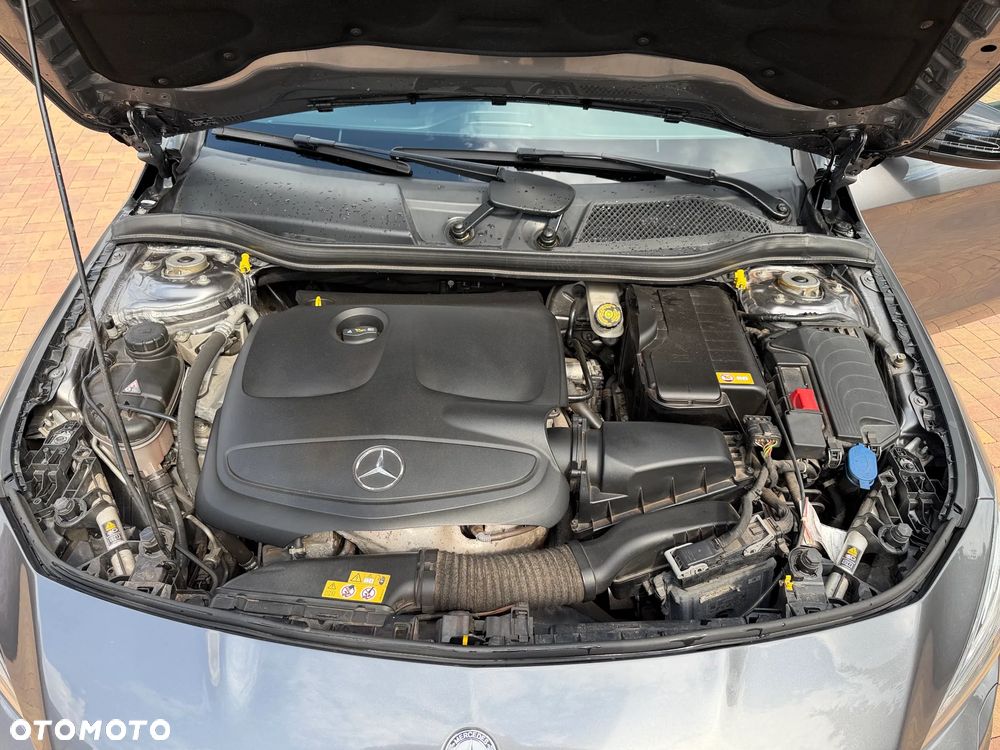 Mercedes-Benz CLA 250 4Matic 7G-DCT AMG Line - 27