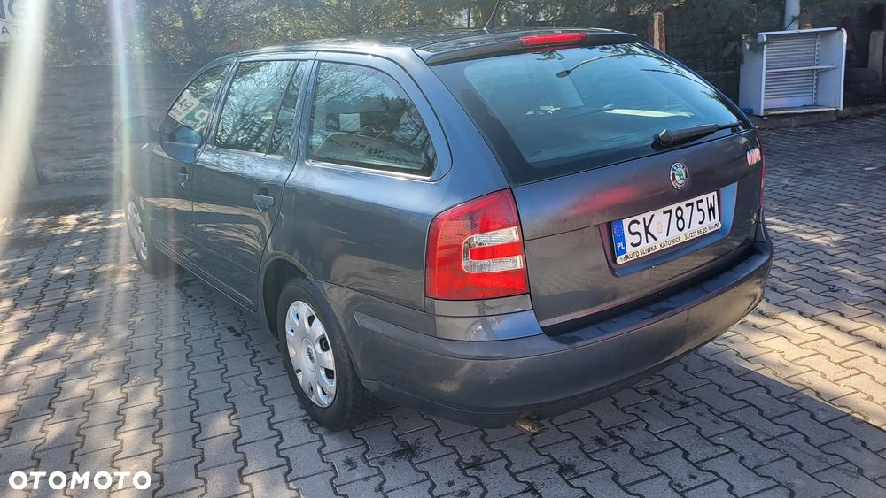 Skoda Octavia 1.6 Tour Business - 3