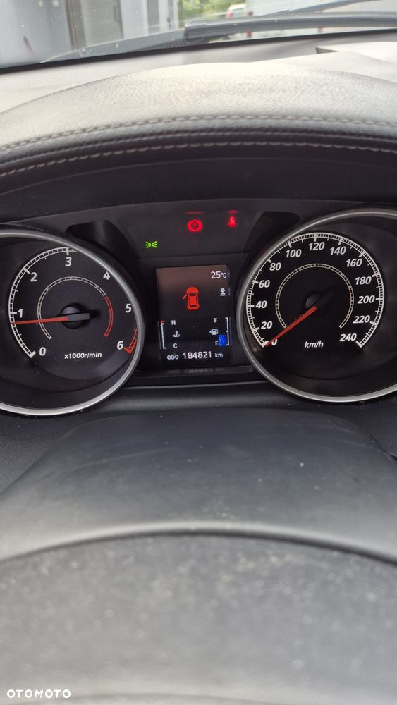 Mitsubishi Outlander - 7
