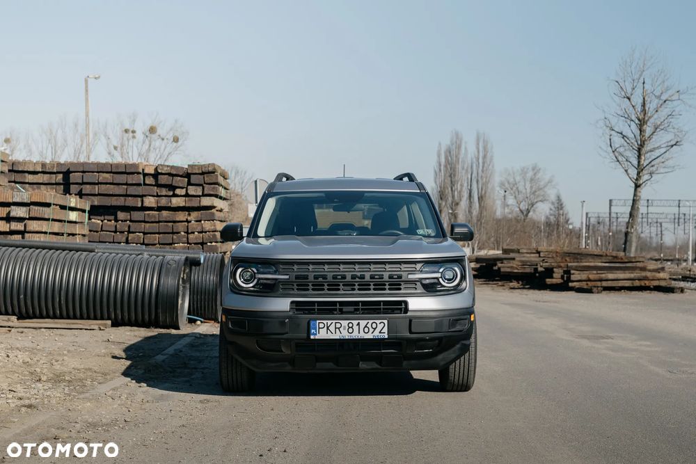 Ford Bronco - 2