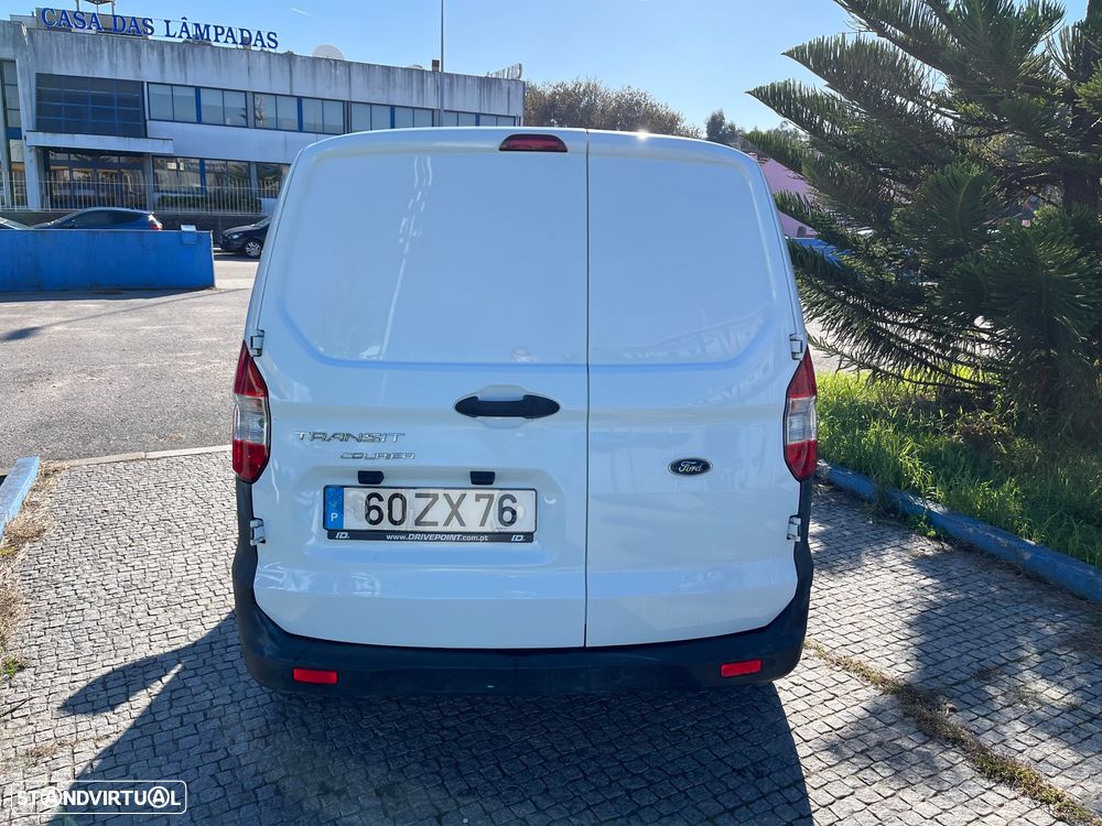 Ford Transit Courier - 13